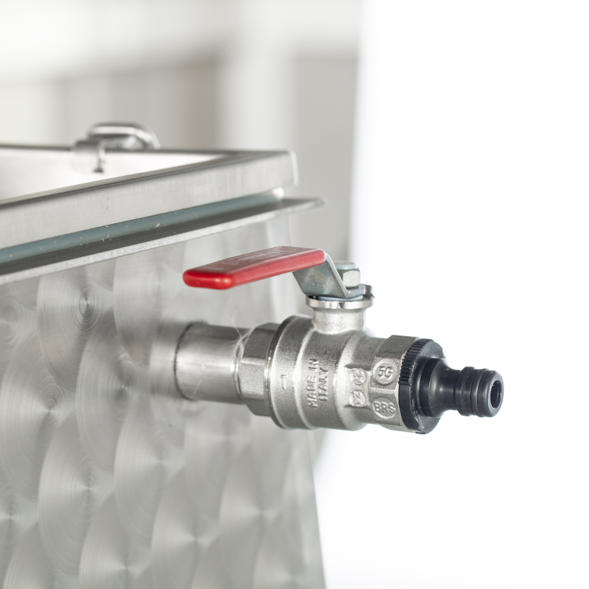 Milky FJ 100 C with a tilting mechanism